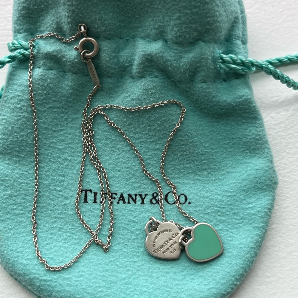 TIFFANY & CO.
Return to Tiffany® Tiffany Blue® Double Heart Tag Pendant